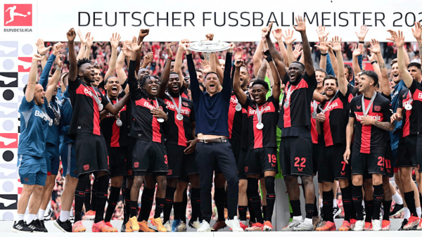 宏盈国际 图片报：药厂老将霍夫曼落选欧冠名单，现在他处境更为艰难