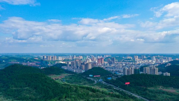 寻牛堂 川超比赛场外，中国死海兑现承诺：“进球打折”背后藏着大英“实业兴市”底气